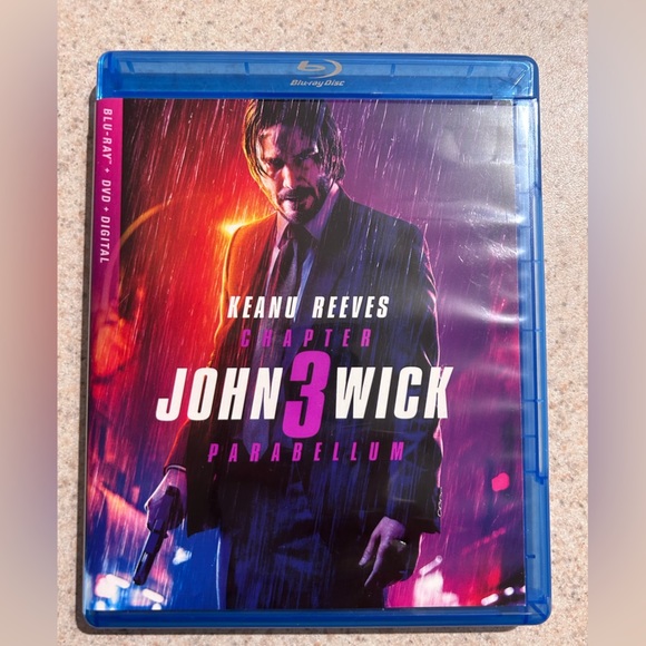 John Wick 3 Blu-ray Disc - Picture 1 of 3
